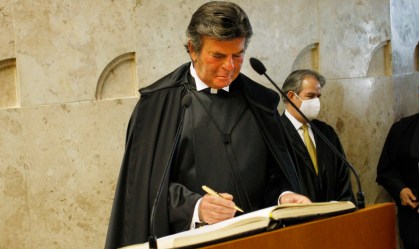 Supremo deve ter uma só voz contra ameaças à democracia, diz Fux em posse