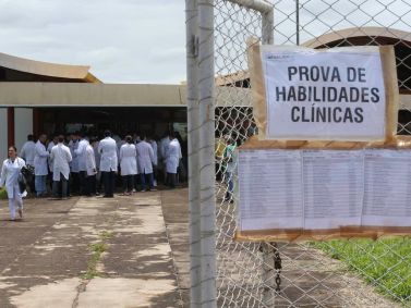Médicos estrangeiros poderão fazer inscrições para o Revalida