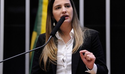 Pros lança deputada Clarissa Garotinho como candidata a prefeita do Rio