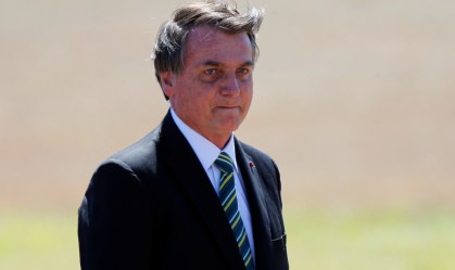 Após veto, Bolsonaro convida parlamentares evangélicos para almoço
