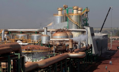 Unidade de processamento de cana em Valparaíso (SP)