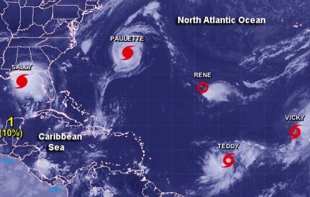 Imagem da Nasa mostra a formação dos cinco fenômenos no Oceano Atlântico