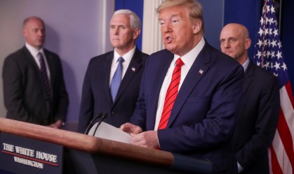 Trump: estamos em uma 'guerra médica' contra o coronavírus