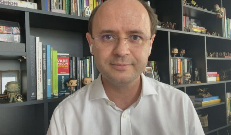 O secretário estadual de Educação de São Paulo, Rossieli Soares, fala à CNN
