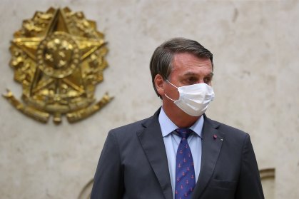 O presidente Jair Bolsonaro durante posse do novo presidente e vice-presidente d