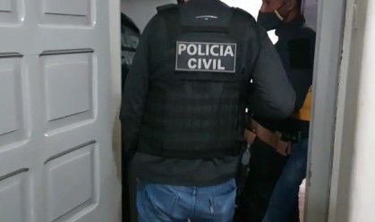 Suplente de Flordelis é alvo de operação no Rio