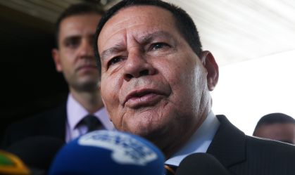 Análise: Mourão ameniza discurso de Bolsonaro