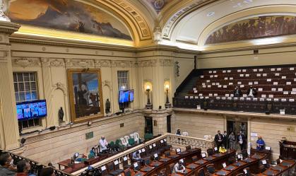 Partidos disputam na Justiça vaga de deputado da Alerj, que morreu de Covid-19