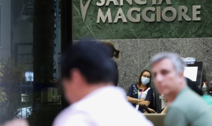 Número de casos de coronavírus dobra no Brasil a cada dois dias