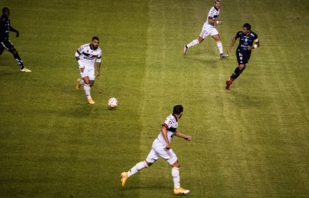 Flamengo foi goleado por 5 a 0 pelo Independiente del Valle jogando em Quito