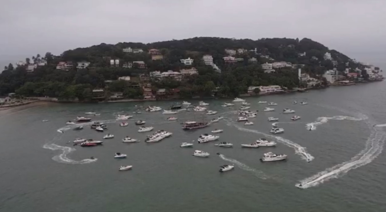 Prefeitura recebeu denúncias de aglomeração na Praia da Enseada, no Guarujá
