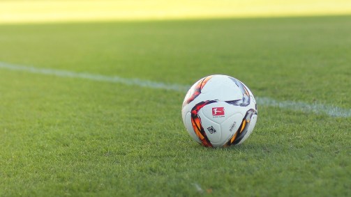 Equipe alemã perdeu por 37 a 0 após adotar distanciamento social em jogo