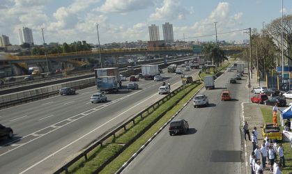 Trecho da Via Dutra no RJ