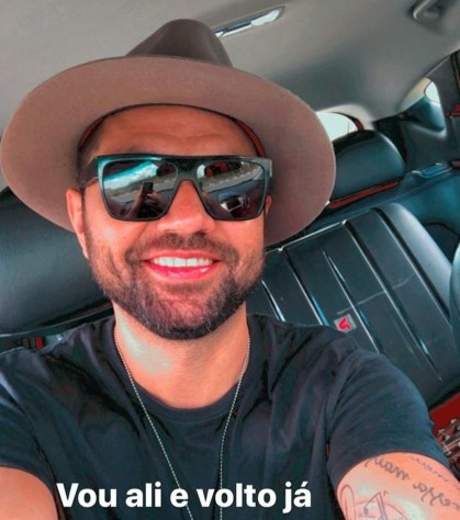 Cantor fez postagens no Instagram dentro do carro, durante viagem pela BR-116