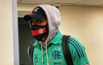 Surto do novo coronavírus atingiu elenco do Flamengo