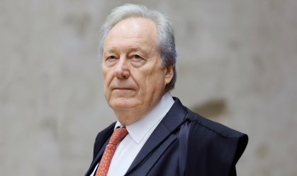 Lewandowski suspende exclusão de contribuintes do Refis