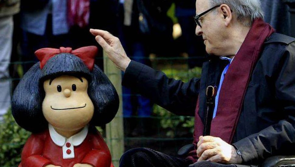 Quino e boneca de Mafalda