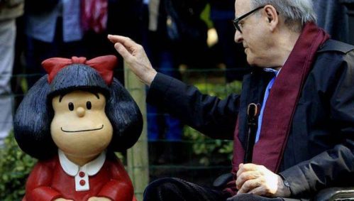 Quino e boneca de Mafalda