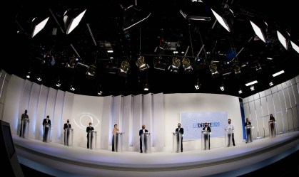 Em 1º debate da campanha em SP, candidatos trocam críticas e comparam históricos