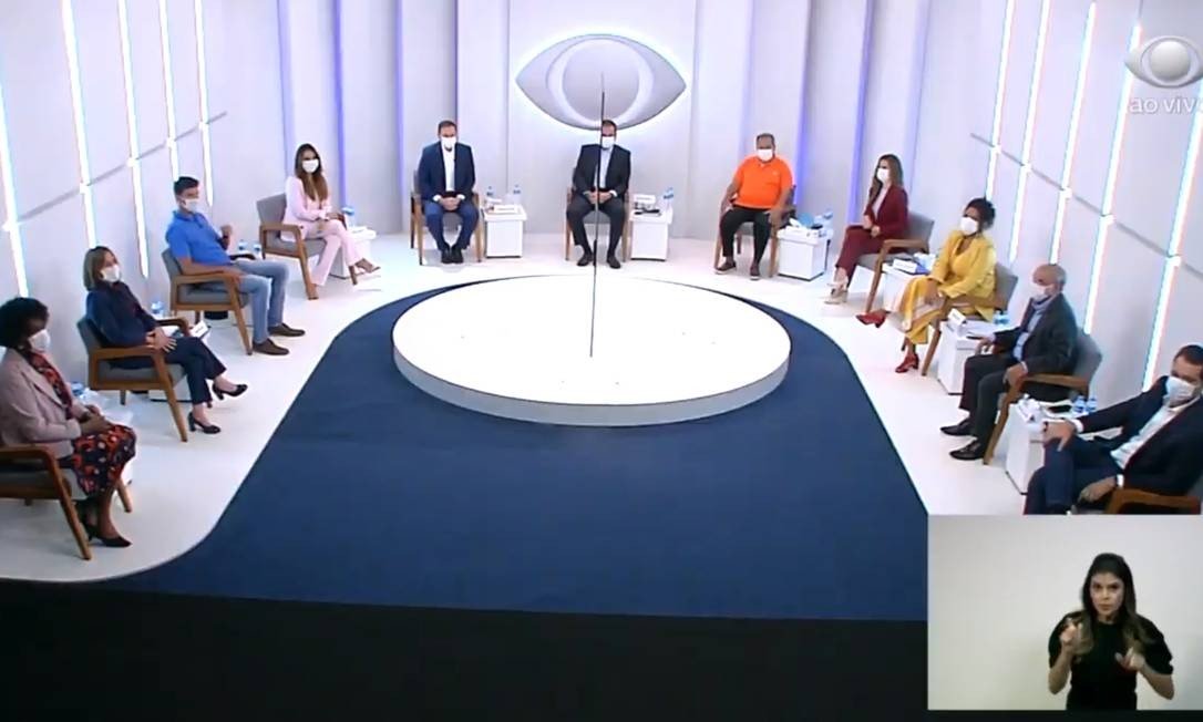 Primeiro debate da campanha no Rio de Janeiro, promovido pelo Grupo Bandeirantes