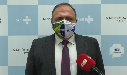 Pazuello: 30 milhões de doses da vacina de Oxford ficarão disponíveis em janeiro