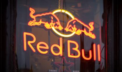 Interpol procura herdeiro da Red Bull acusado de atropelar e matar policial