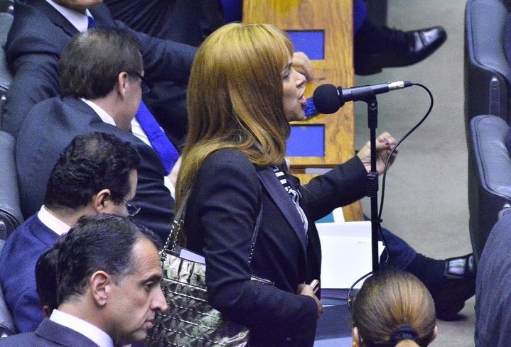 Flordelis em assembleia