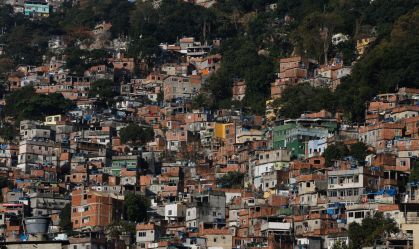 Crivella sobre idosos em favelas: Tentando trazer para os hotéis da cidade