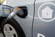 Por que os carros elétricos são muito mais pesados do que os carros normais