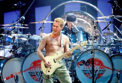 O guitarrista Eddie Van Halen em apresentação em Las Vegas