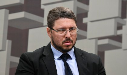 Vice-governador do Amazonas é alvo de operação que investiga desvios na saúde
