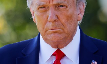 Membro de comissão repreende Trump e diz que presidente erra em ataques a debate