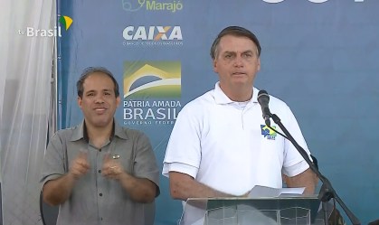 Em Marajó, Bolsonaro volta a dizer que auxílio emergencial é temporário
