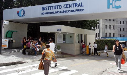 'Isolamento é mais difícil para os brasileiros', avalia infectologista