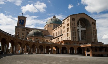 Pandemia não impede romarias a Aparecida