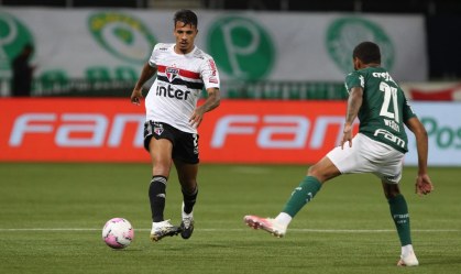 São Paulo bate Palmeiras em clássico e garante vaga no G4 do Brasileirão