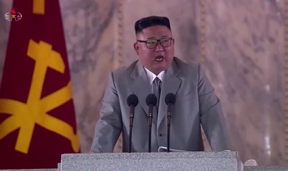 Kim Jong-Un chora e pede desculpas ao povo da Coreia do Norte