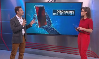 Correspondente Médico: por que você deve limpar o celular e qual o jeito certo?