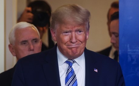 O presidente Donald Trump, durante conferência de imprensa nesta segunda-feira (