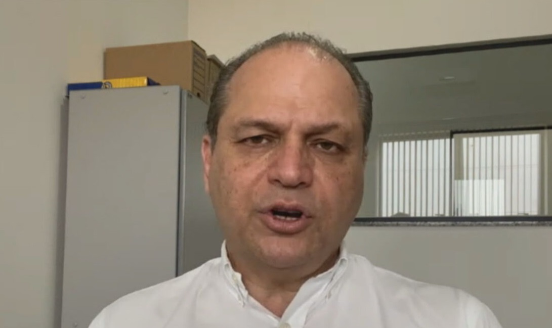 O líder do governo na Câmara dos Deputados, Ricardo Barros (PP-PR), fala à CNN