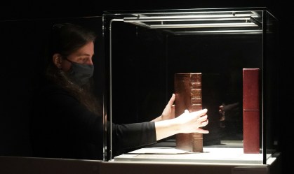 Primeira coletânea de peças de Shakespeare é leiloada por quase US$10 milhões