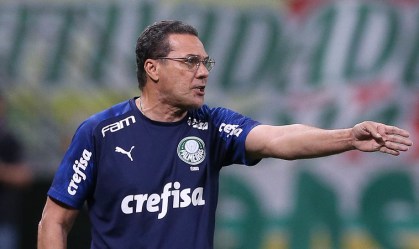 Após terceira derrota consecutiva, Palmeiras demite Vanderlei Luxemburgo