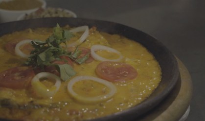 O dendê, principal ingrediente da culinária baiana, pode sumir das prateleiras