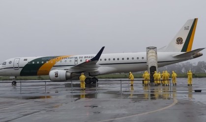 Itamaraty pede recursos e voos emergenciais da FAB para repatriar brasileiros