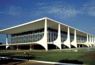 Candidatos a presidente falam sobre a proposta de reforma administrativa