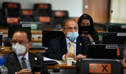 Dinheiro na cueca era para pagar funcionários, diz defesa de Chico Rodrigues