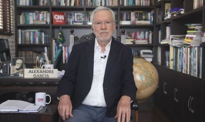 Quem quer prorrogar calamidade é torcedor do novo coronavírus, diz Garcia