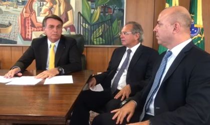 Bolsonaro apresenta projeto de lei que cria marco legal para startups