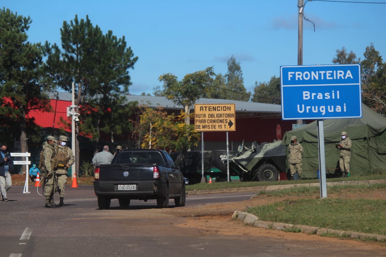 Fronteira terrestre entre Uruguai e Brasil