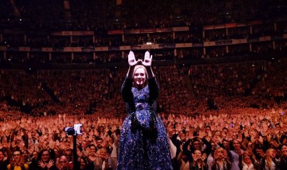 Adele e Rihanna: façam novas músicas para nos salvar de 2020
